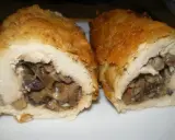 Roladki z kurczaka z pieczarkami i serem z piekarnika, chrupiące i soczyste, z bogatym nadzieniem grzybowym.